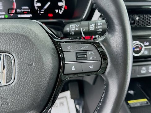 Used 2025 Honda CR-V EX-L image 17