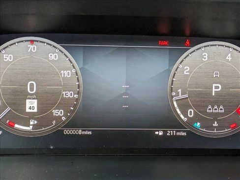 Used 2025 Land Rover Defender 110 X-Dynamic SE AWD/4WD image 11