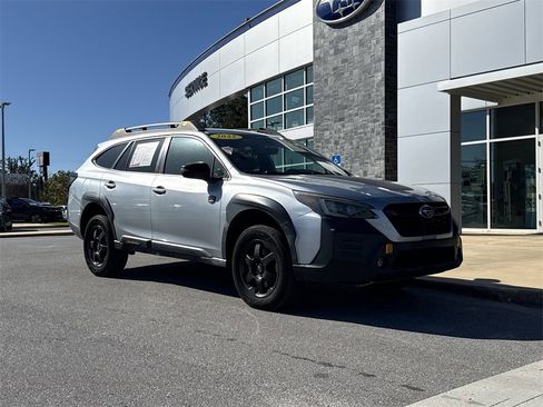 Used 2022 Subaru Outback Wilderness image 10