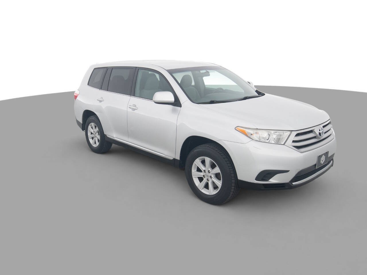 Used 2013 Toyota Highlander FWD w/ Cold Weather Pkg image 3