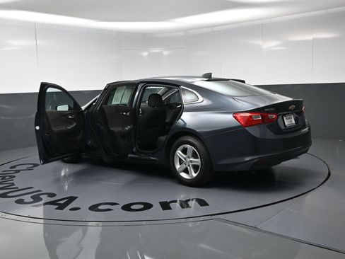 Used 2020 Chevrolet Malibu LS FWD image 28