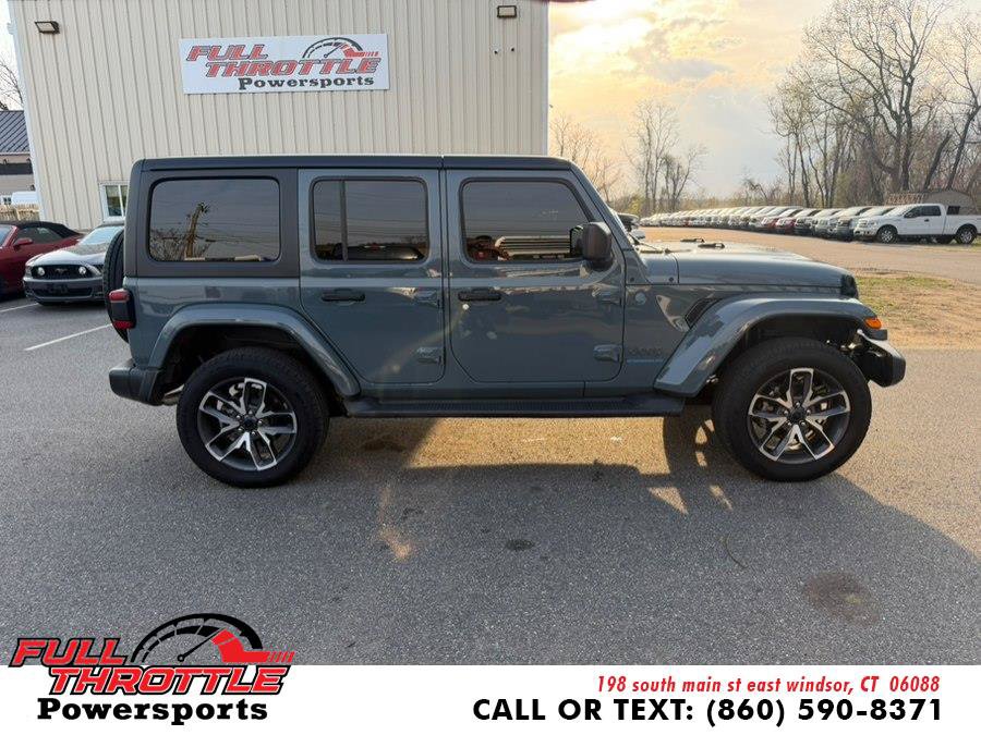 Used 2024 Jeep Wrangler Unlimited w/ Convenience Group AWD/4WD image 11