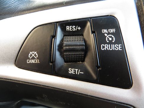 Used 2016 Chevrolet Equinox LT w/ Convenience Package image 48