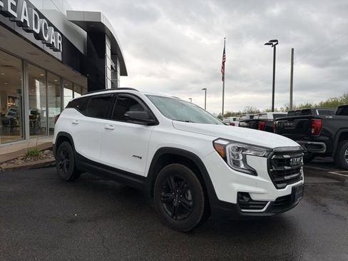 Used 2023 GMC Terrain AT4 w/ GMC Pro Grade Package AWD/4WD image 7