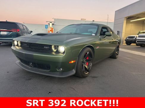 Used 2018 Dodge Challenger SRT w/ Technology Group image 1