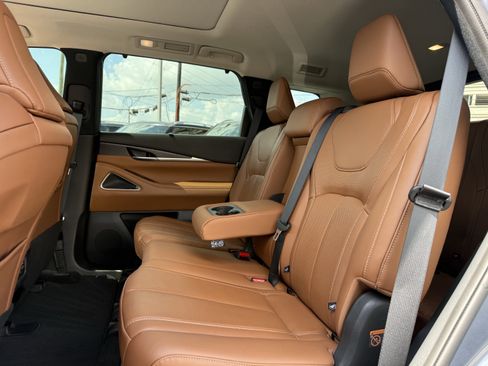 Certified 2023 INFINITI QX60 Sensory w/ Cargo Package image 15