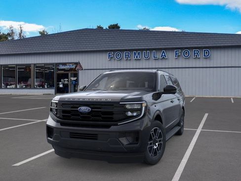 New 2025 Ford Expedition Max Active image 2