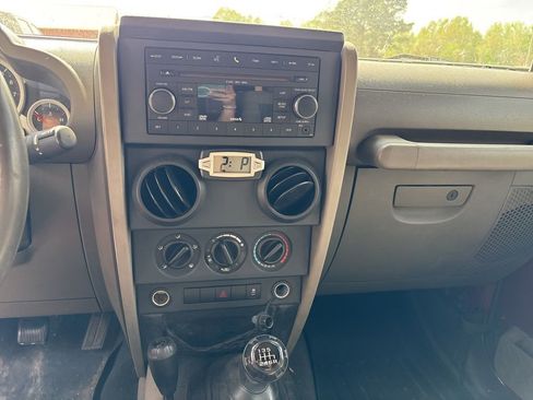 Used 2010 Jeep Wrangler Sport image 11