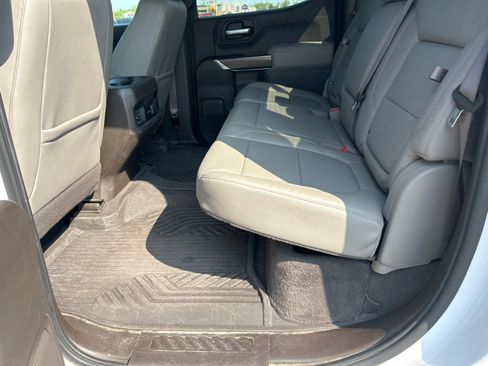 Used 2020 Chevrolet Silverado 1500 RST AWD/4WD image 9