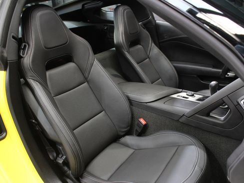 Used 2017 Chevrolet Corvette Z06 image 32