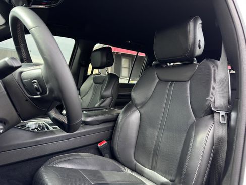 Used 2022 Jeep Wagoneer Series II image 16