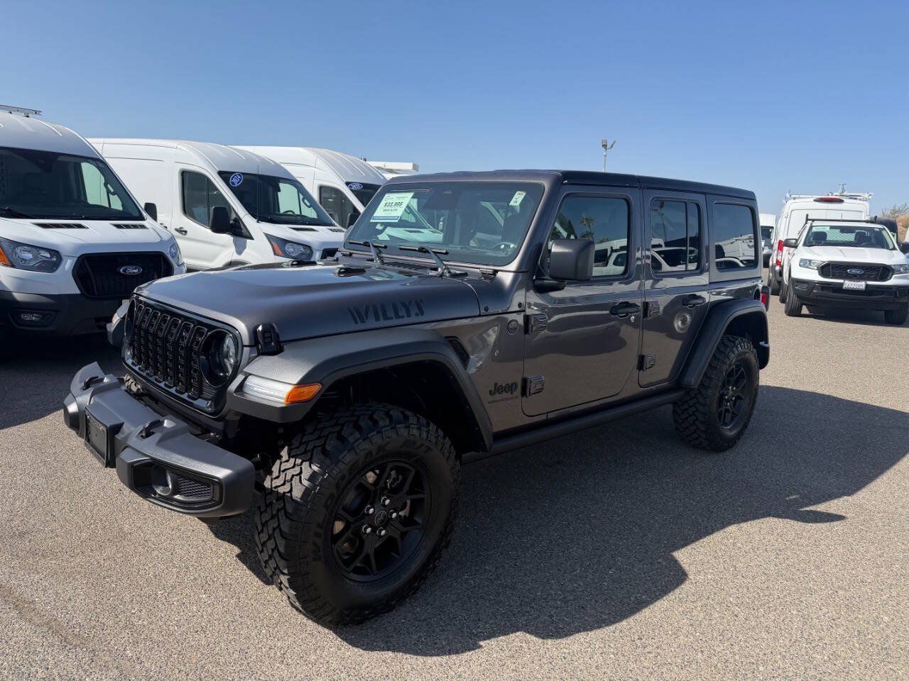 Used 2025 Jeep Wrangler Unlimited Sport AWD/4WD image 4