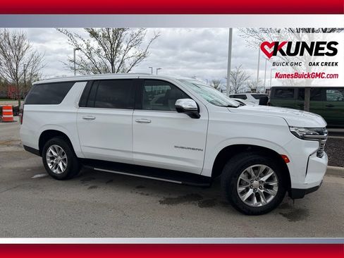 Used 2023 Chevrolet Suburban Premier AWD/4WD image 6