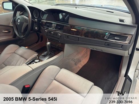 Used 2005 BMW 545i Sedan RWD image 29