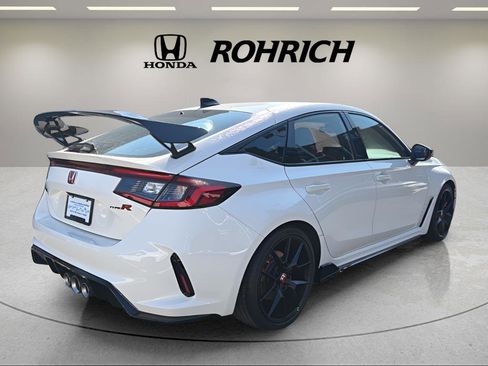 Used 2025 Honda Civic Type R image 6