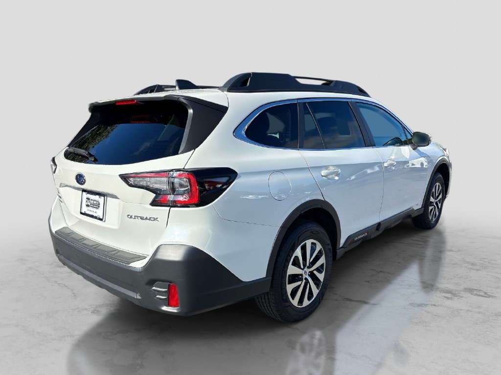 Used 2022 Subaru Outback Premium AWD/4WD image 5