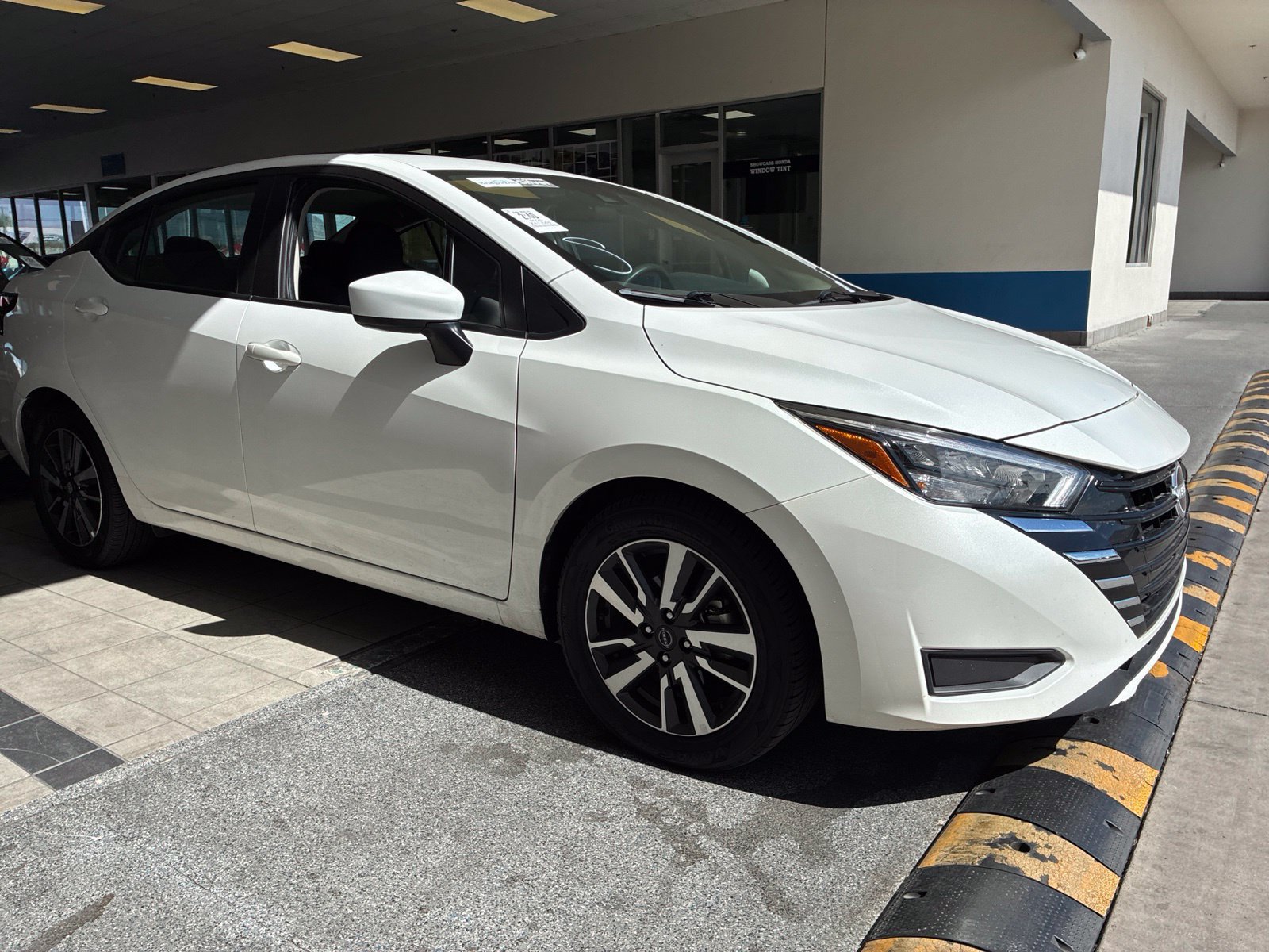 Used 2025 Nissan Versa SV FWD image 6