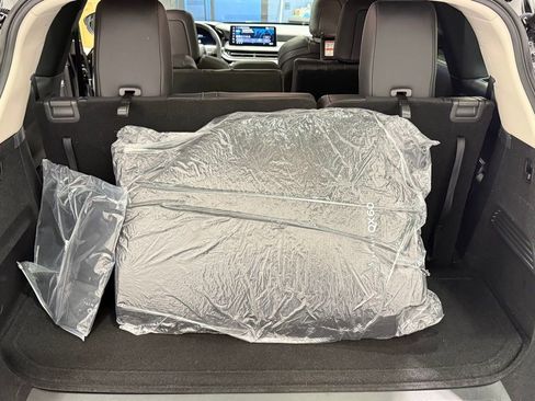 Certified 2026 INFINITI QX60 Luxe w/ Family Package AWD/4WD image 26