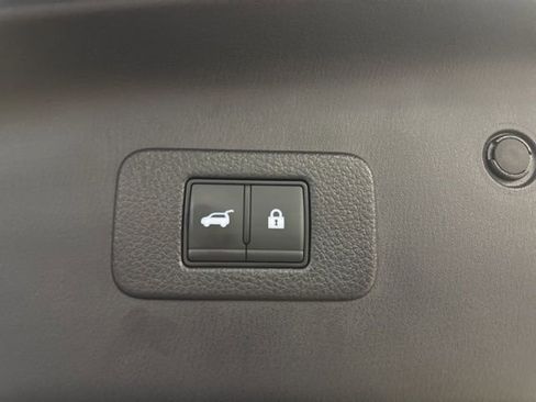 Used 2023 Nissan Armada Platinum w/ Captain's Chairs Package image 16