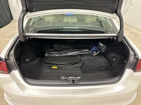 Used 2023 Lexus ES 350 w/ Accessory Package (Z2) FWD image 32