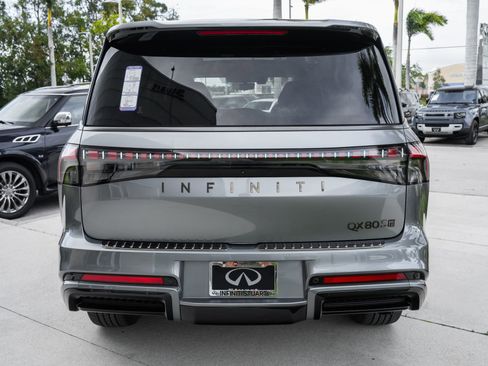 New 2026 INFINITI QX80 4WD w/ Sport Exterior Package image 23