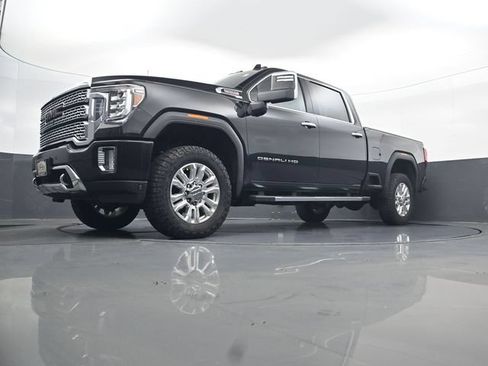 Used 2020 GMC Sierra 2500 Denali w/ Denali Ultimate Package AWD/4WD image 21