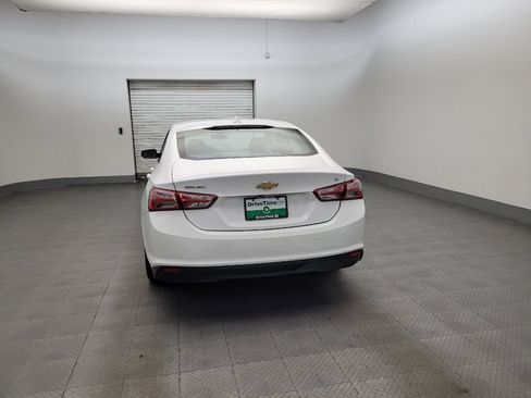 Used 2022 Chevrolet Malibu LT FWD image 6