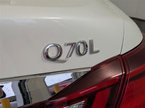 Used 2019 INFINITI Q70 L 3.7 image 7