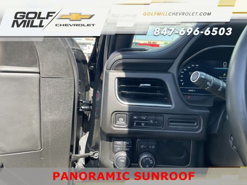 Used 2024 Chevrolet Suburban RST w/ Luxury Package AWD/4WD image 17
