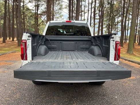 Used 2025 Ford F150 Lariat w/ Equipment Group 501A Mid image 20