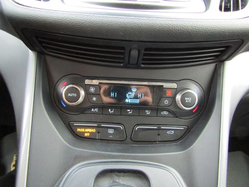 Used 2015 Ford Escape SE w/ Equipment Group 201A image 24