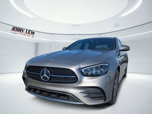 Used 2022 Mercedes-Benz E 450 4MATIC Sedan image 6