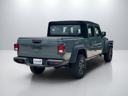 Used 2024 Jeep Gladiator Sport AWD/4WD image 5