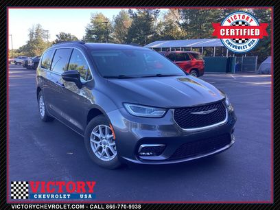 Used 2022 Chrysler Pacifica Touring-L