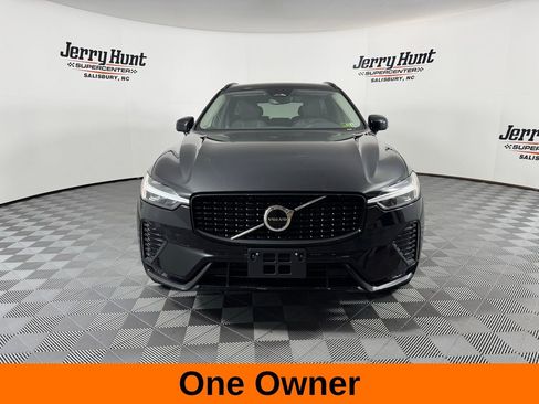 Used 2024 Volvo XC60 B5 Core image 4