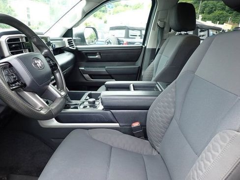 Used 2022 Toyota Tundra SR5 AWD/4WD image 11