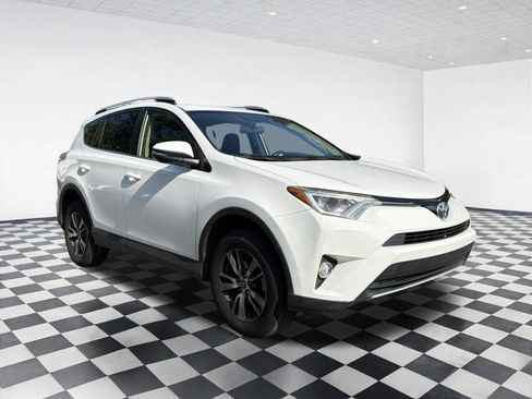 Used 2016 Toyota RAV4 XLE FWD image 3