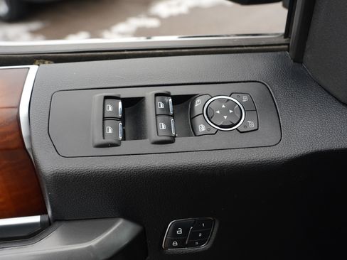 Used 2016 Ford F150 Limited image 18