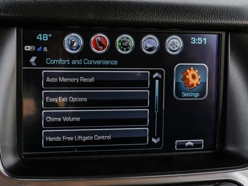 Used 2020 Chevrolet Suburban LT image 35