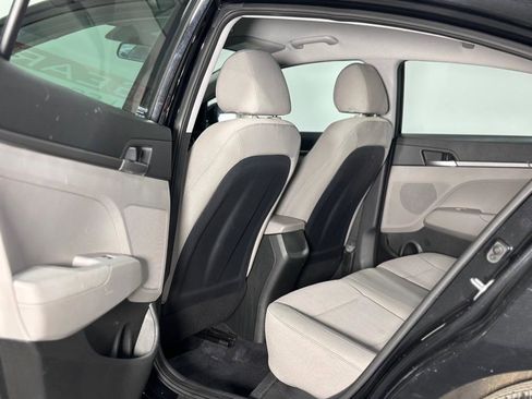 Used 2018 Hyundai Elantra SE w/ Cargo Package image 9