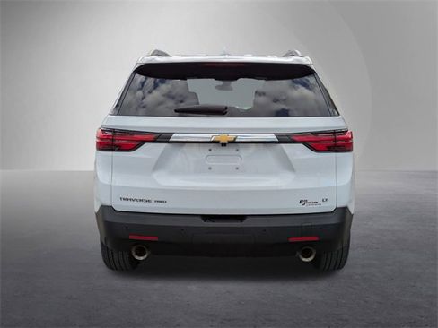 Used 2023 Chevrolet Traverse LT image 4