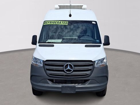 Used 2024 Mercedes-Benz Sprinter 144 Cargo image 2