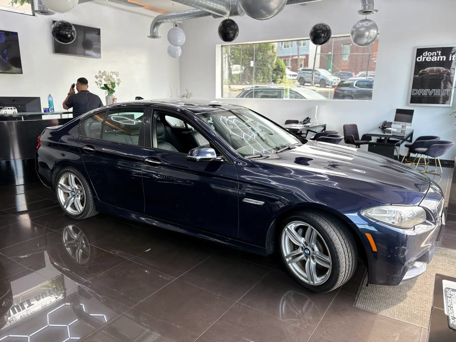 Used 2014 BMW 535i xDrive Sedan AWD/4WD image 3