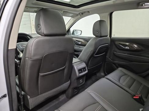 Used 2023 GMC Terrain Denali image 19