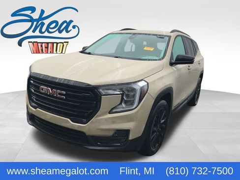 Used 2023 GMC Terrain SLE w/ Driver Convenience Package image 1