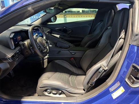 Used 2025 Chevrolet Corvette Stingray Preferred Conv w/ Stealth Interior Trim Package RWD image 16
