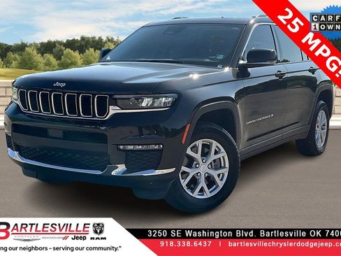 Used 2024 Jeep Grand Cherokee L Limited image 1