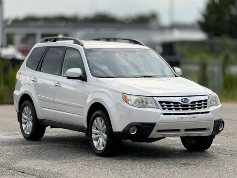 Used 2012 Subaru Forester 2.5X Limited AWD/4WD image 1