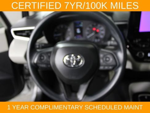 Used 2025 Toyota Corolla LE FWD image 18