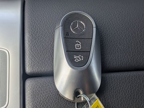 Used 2023 Mercedes-Benz C 300 Sedan image 27
